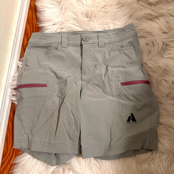 Eddie Bauer First Ascent - Picture 2 of 3